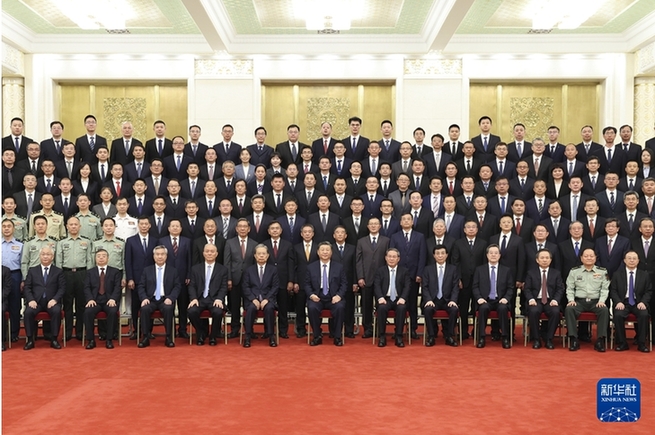 習(xí)近平在接見探月工程嫦娥六號任務(wù)參研參試人員代表時發(fā)表重要講話強調(diào) 再接再厲乘勢而上 加快建設(shè)航天強國