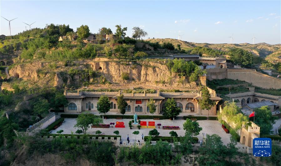 百年初心成大道 萬里征程作雄行——以習近平同志為核心的黨中央領導開展黨史學習教育紀實 (新華全媒頭條·圖文互動)(1)百年初心成大道 萬里征程作雄行——以習近平同志為核心的黨中央領導開展黨史學習教育紀實