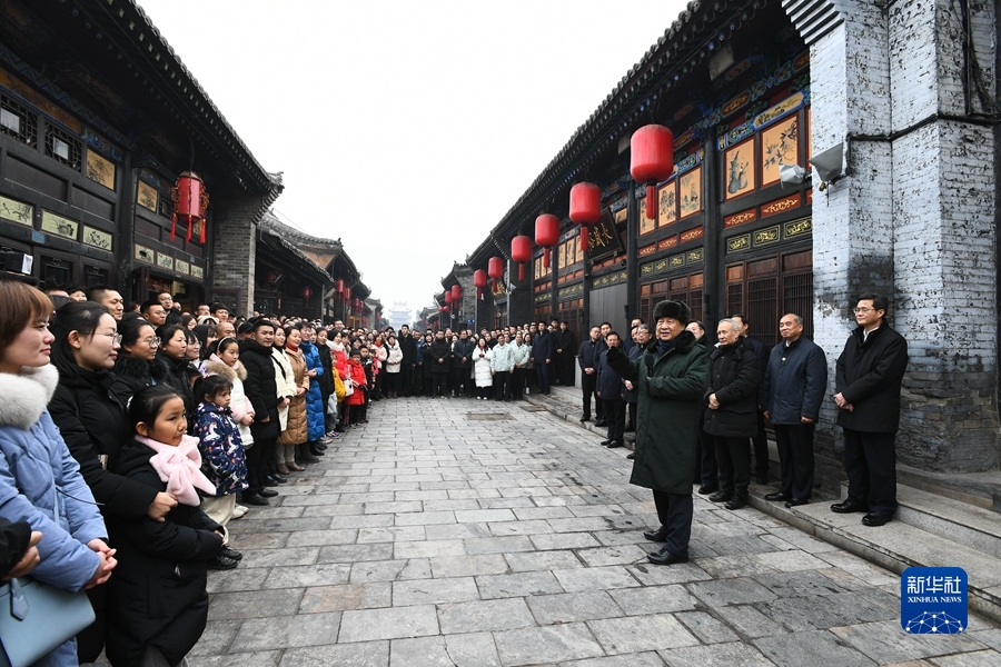 習(xí)近平春節(jié)前夕赴山西看望慰問基層干部群眾 向全國各族人民致以美好的新春祝福