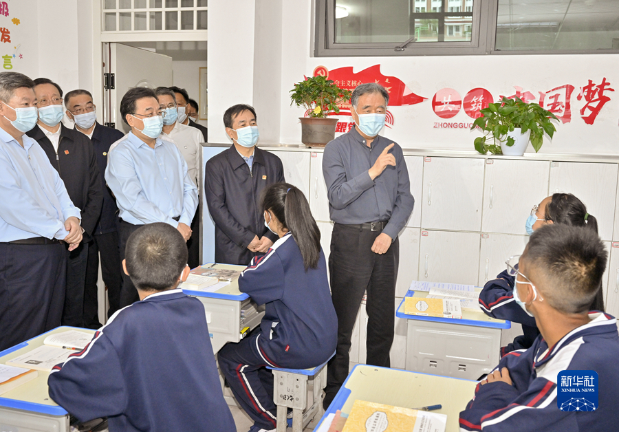 汪洋在青海調研時強調:高質量高標準做好援青工作