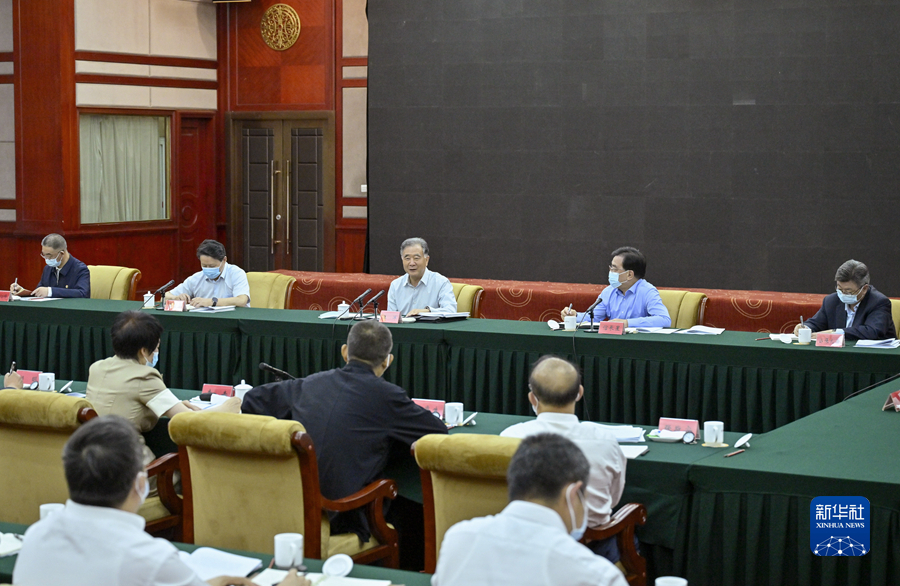 汪洋在青海調研時強調:高質量高標準做好援青工作