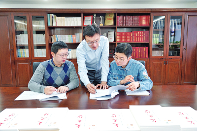 青春在創業奮斗中激揚,在創新創造中閃光