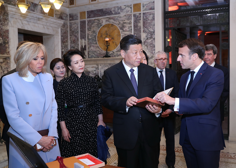 人民領袖|“典籍守護者”習近平 人民領袖|“典籍守護者”習近平