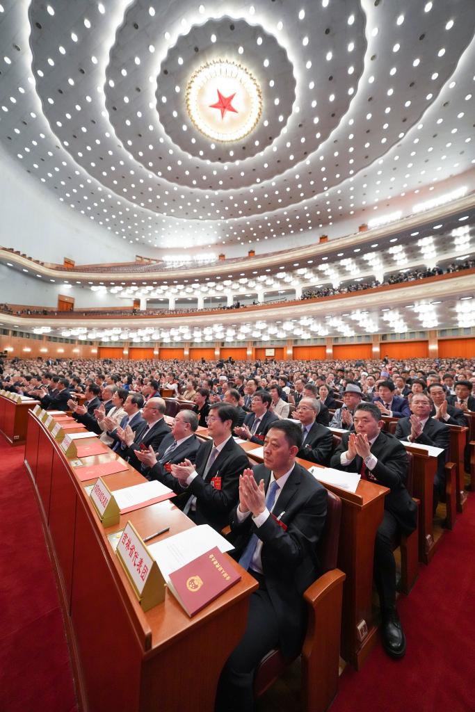 十四屆全國人大二次會議閉幕