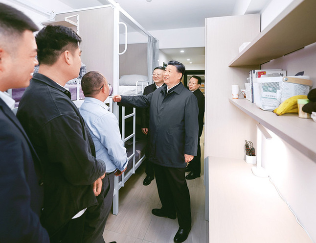 必須堅持人民至上 必須堅持人民至上