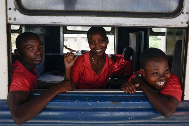 鐘華論:開辟中非關(guān)系更加壯麗的前景