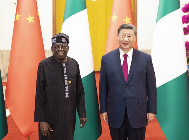 習近平同尼日利亞總統提努布會談