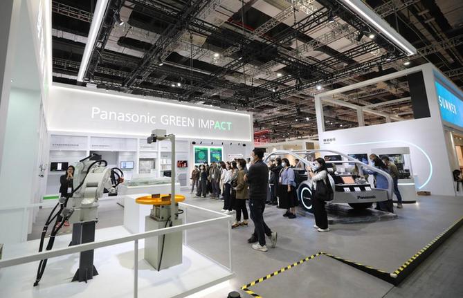 特稿|開(kāi)放是當(dāng)代中國(guó)的鮮明標(biāo)識(shí)——進(jìn)博會(huì)讓世界共享中國(guó)開(kāi)放機(jī)遇與紅利