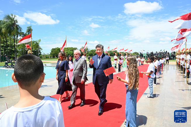 習近平同巴西總統盧拉舉行會談