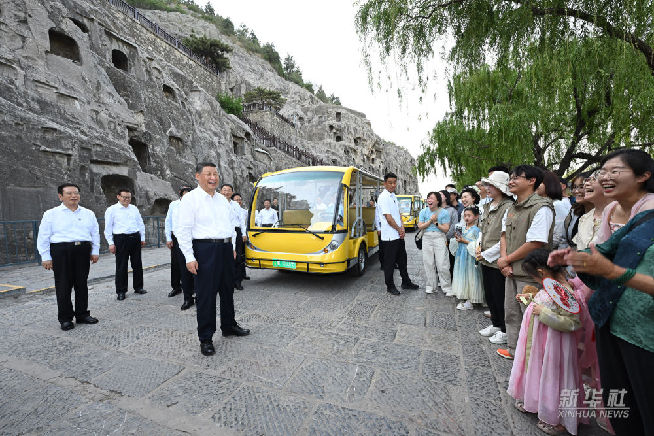 新華圖訊丨習近平在河南洛陽市考察調研