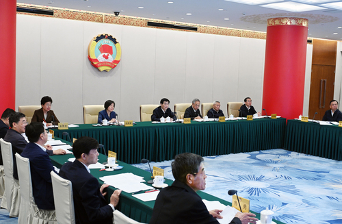 全國政協召開遠程協商會 圍繞“積極發展銀發經濟”協商議政 王滬寧主持