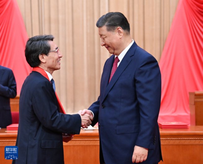 全國科技大會 國家科學技術獎勵大會 兩院院士大會在京召開 習近平為國家最高科學技術獎獲得者等頒獎并發表重要講話