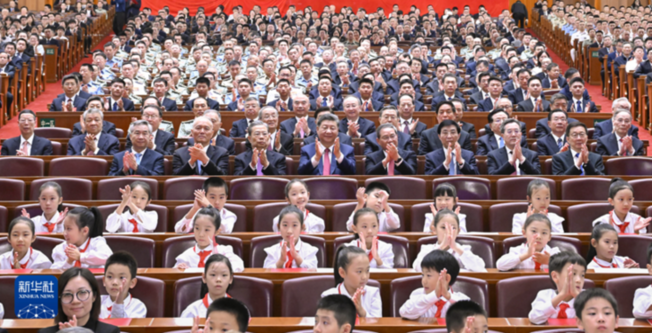 慶祝中華人民共和國成立75周年音樂會在京舉行 習近平等黨和國家領導人出席觀看