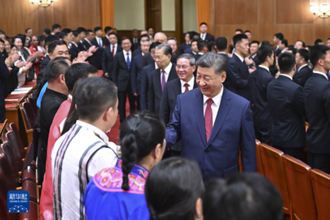 慶祝中華人民共和國成立75周年音樂會在京舉行 習近平等黨和國家領導人出席觀看