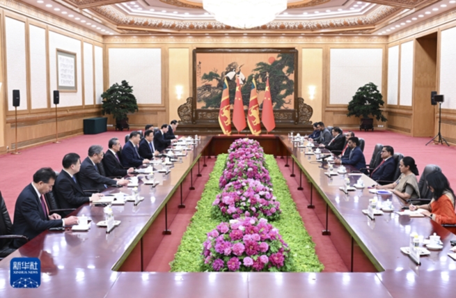 習近平同斯里蘭卡總統迪薩納亞克會談