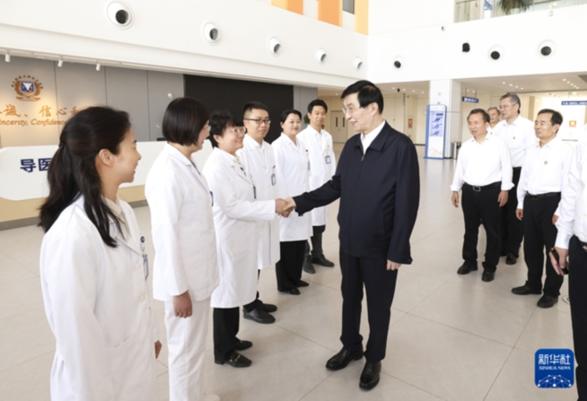 第十次全國對(duì)口支援新疆工作會(huì)議召開 王滬寧出席并講話