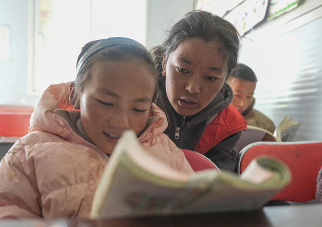 格桑花開映山河 團結奮進新征程——以習近平同志為核心的黨中央情系雪域兒女擘畫西藏發展紀實